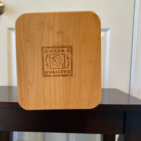 Book or Media Shelf - Picture 4 of 9